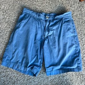 Blue Vineyard vines club short